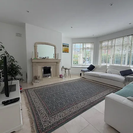 Holiday home Luxury 4bdr Retreat With Garden And Workspace Malahide