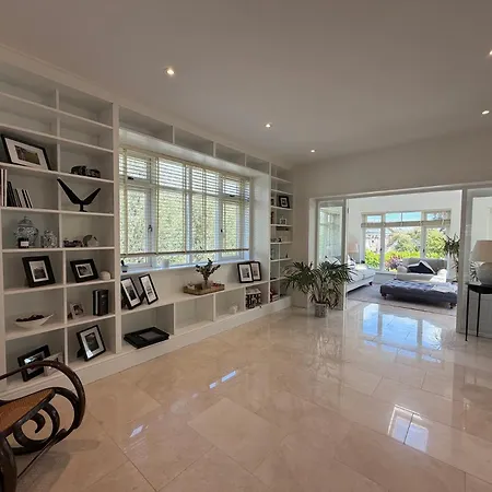 Luxury 4bdr Retreat With Garden And Workspace Malahide