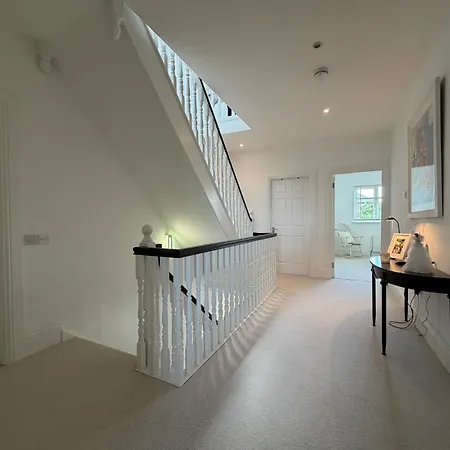 Luxury 4bdr Retreat With Garden And Workspace * Malahide